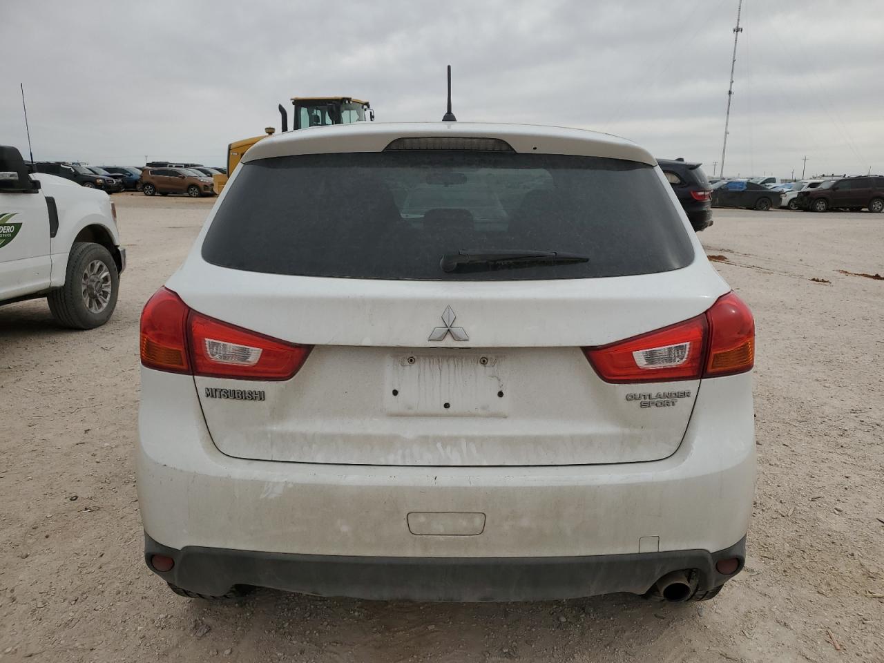 2014 MITSUBISHI OUTLANDER SPORT ES photo 11