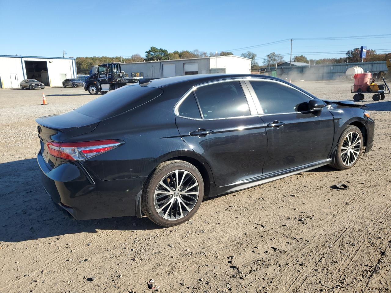 2020 TOYOTA CAMRY SE photo 7