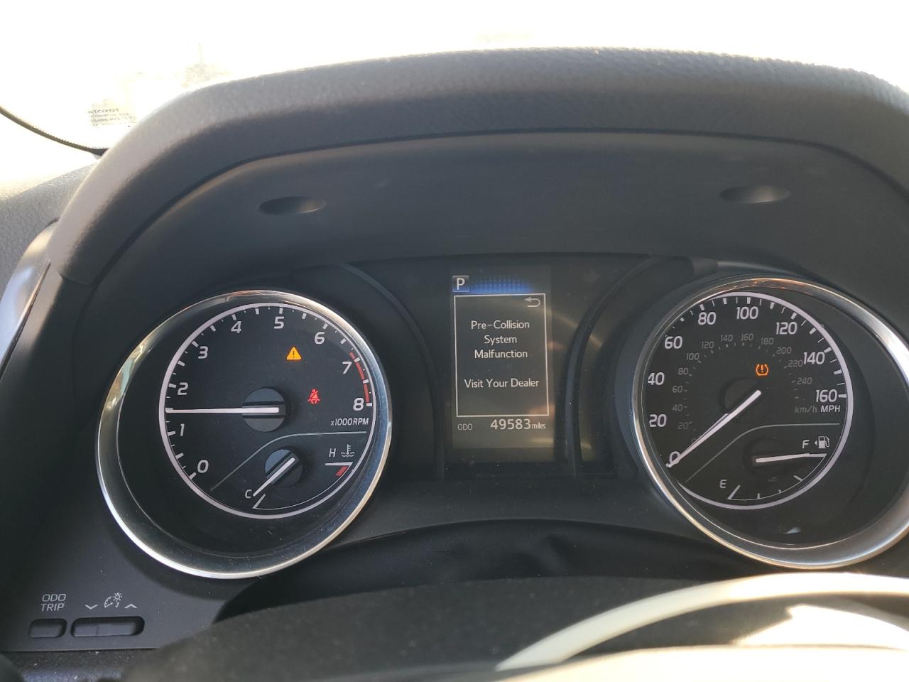 2020 TOYOTA CAMRY SE photo 25