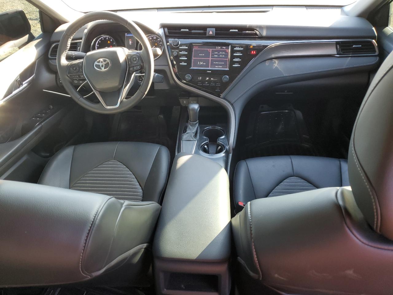 2020 TOYOTA CAMRY SE photo 22