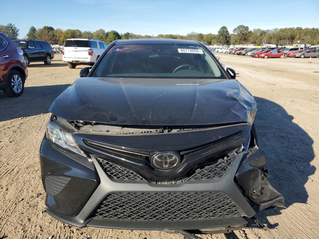 2020 TOYOTA CAMRY SE photo 13