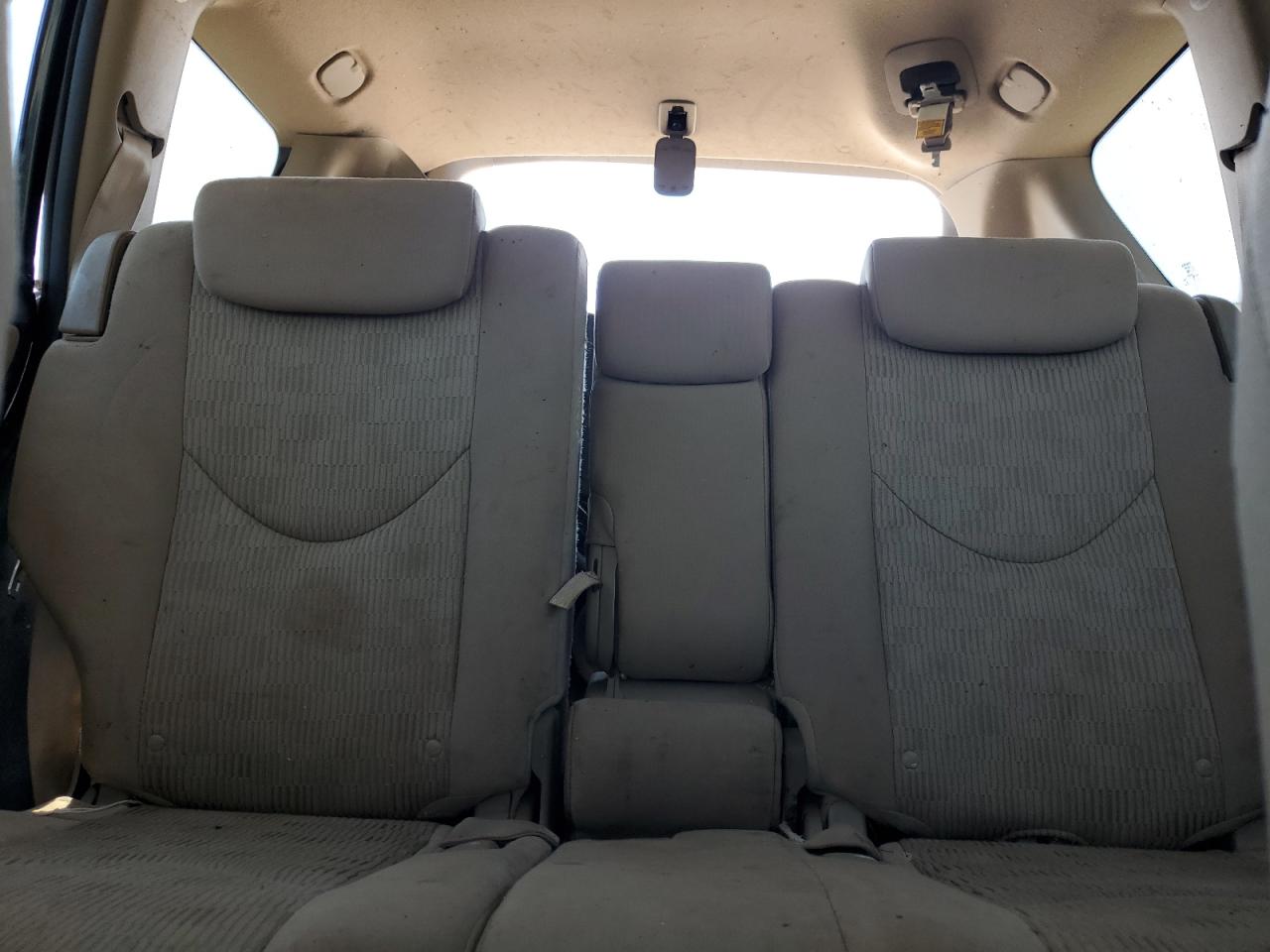 2010 TOYOTA RAV4 photo 19