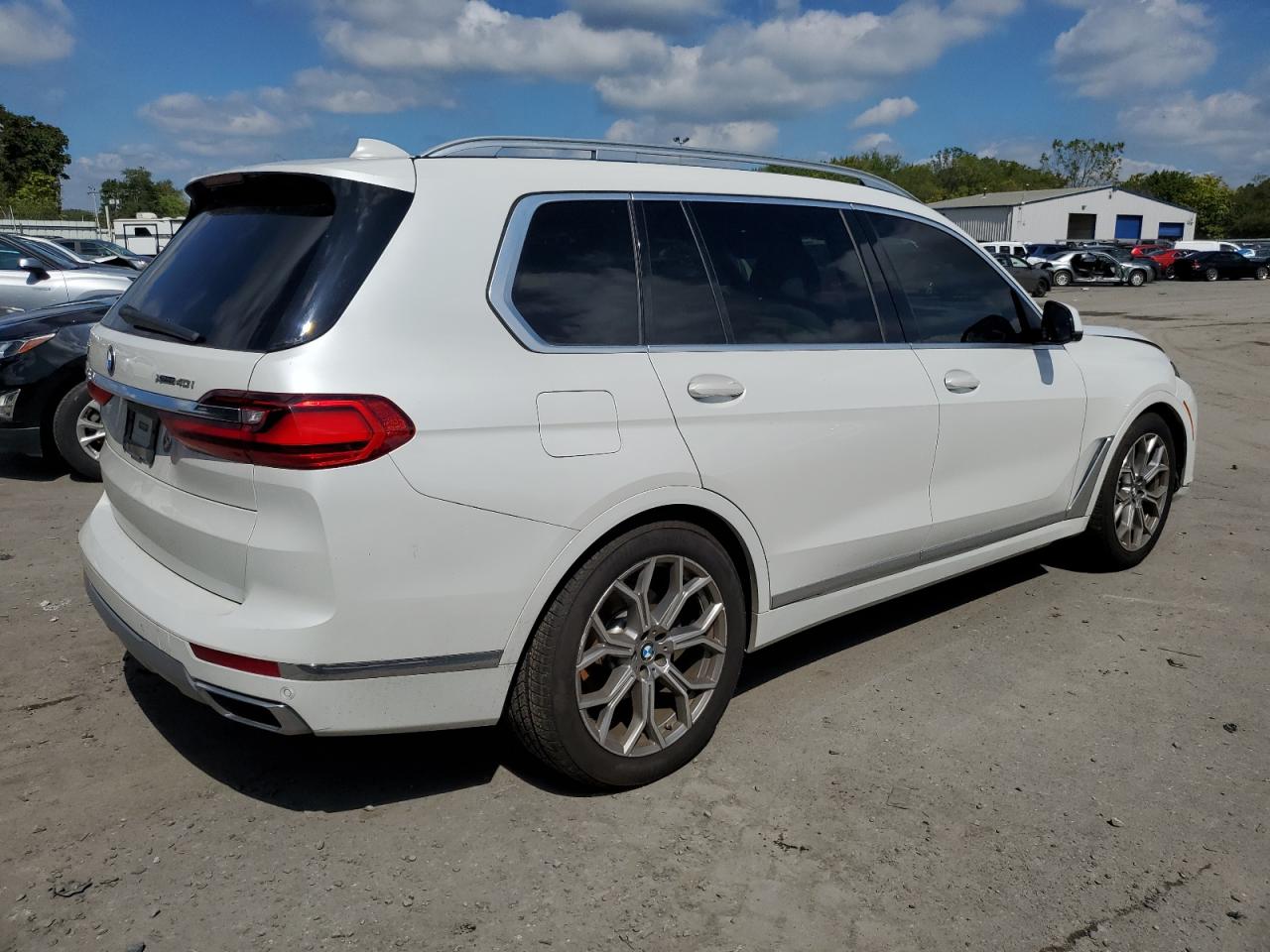 2020 BMW X7 XDRIVE40I photo 3