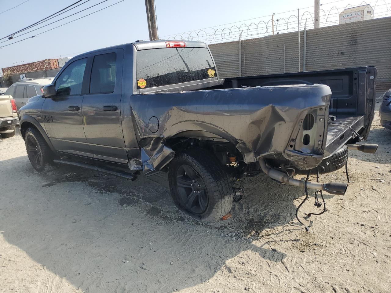 2022 RAM 1500 CLASSIC SLT photo 2
