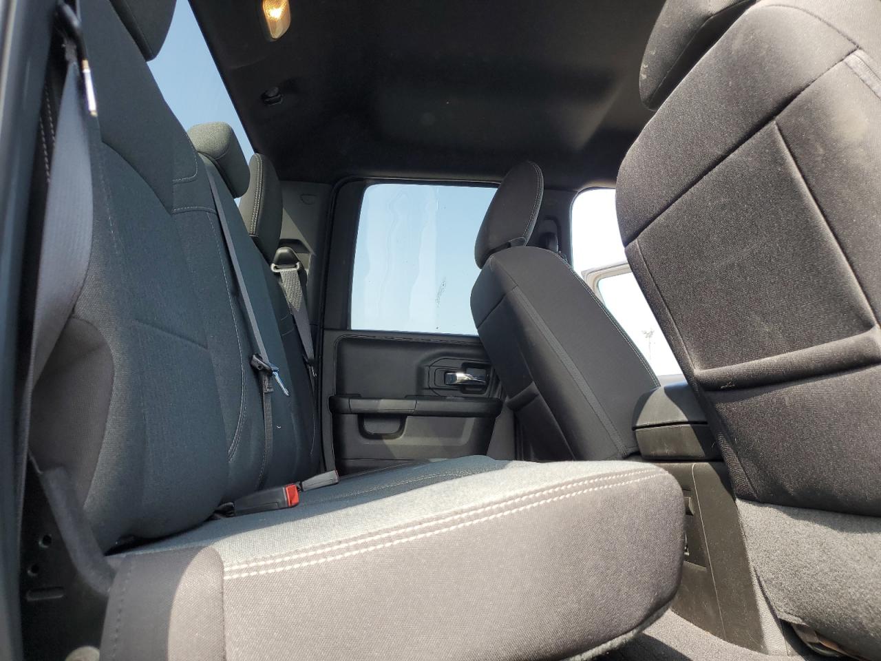 2022 RAM 1500 CLASSIC SLT photo 10