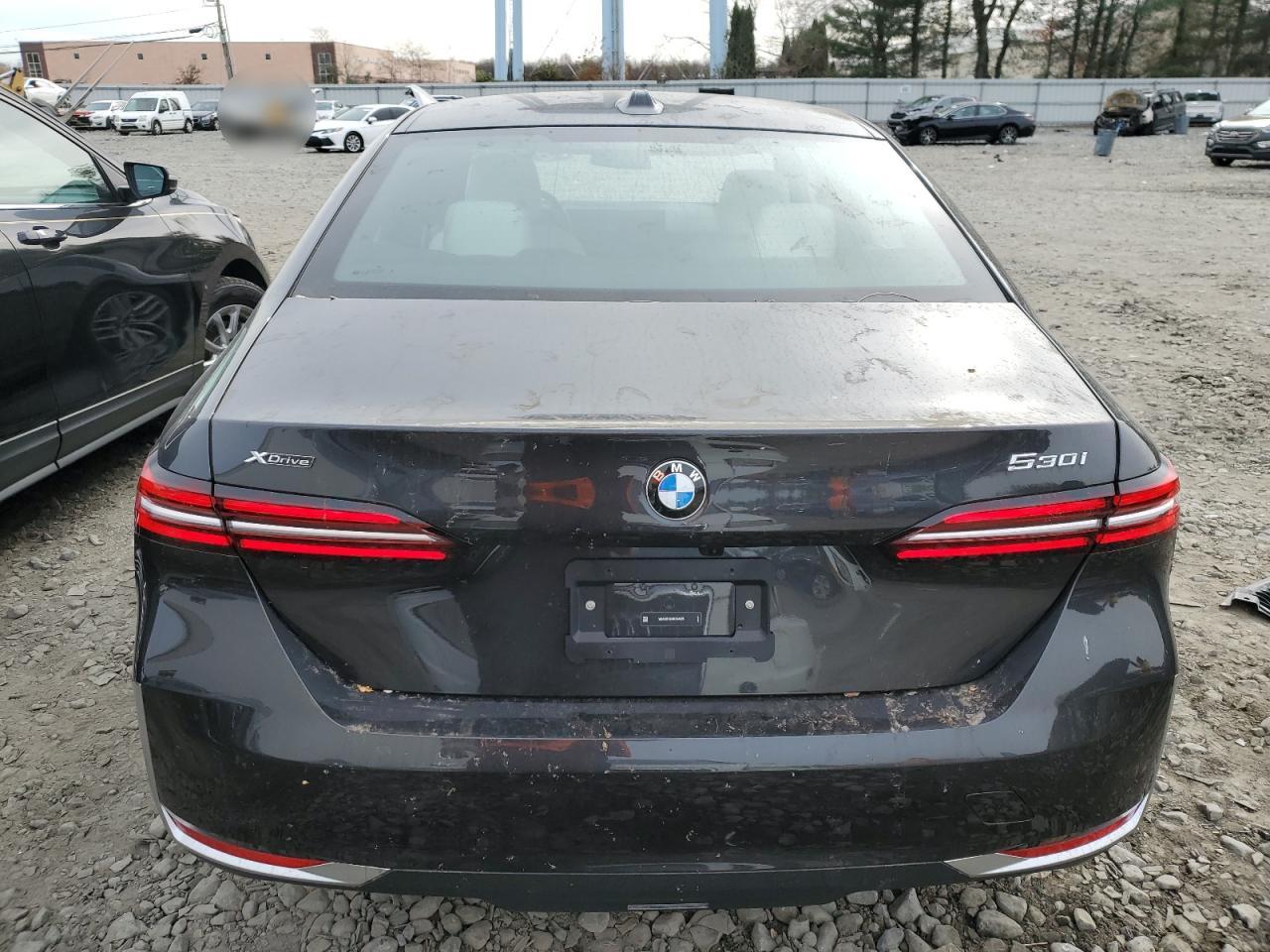 2024 BMW 530 XI photo 16