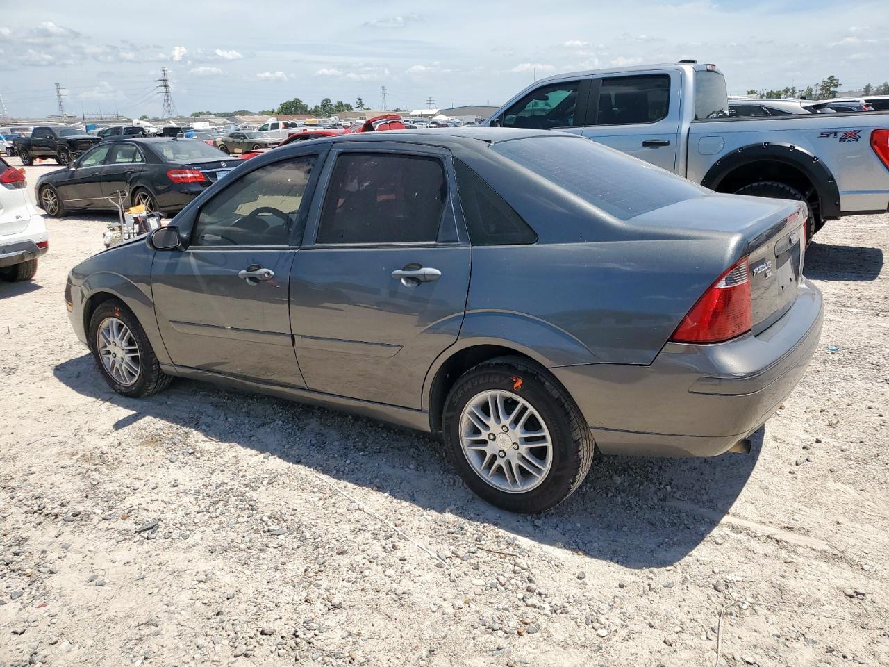2007 FORD FOCUS ZX4 photo 3
