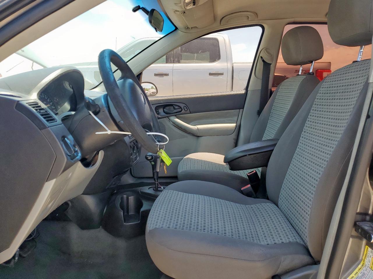 2007 FORD FOCUS ZX4 photo 13