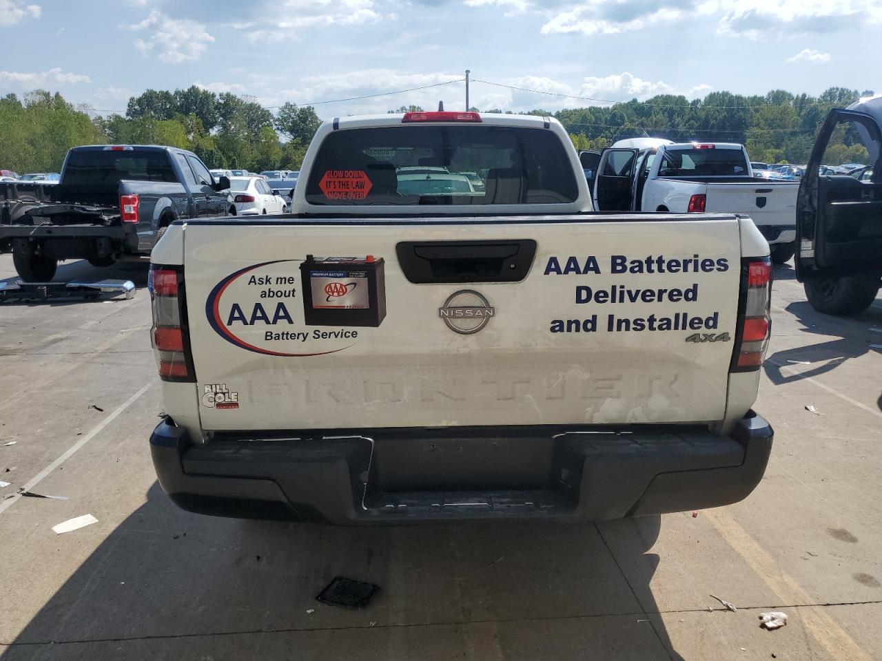 2024 NISSAN FRONTIER S photo 11