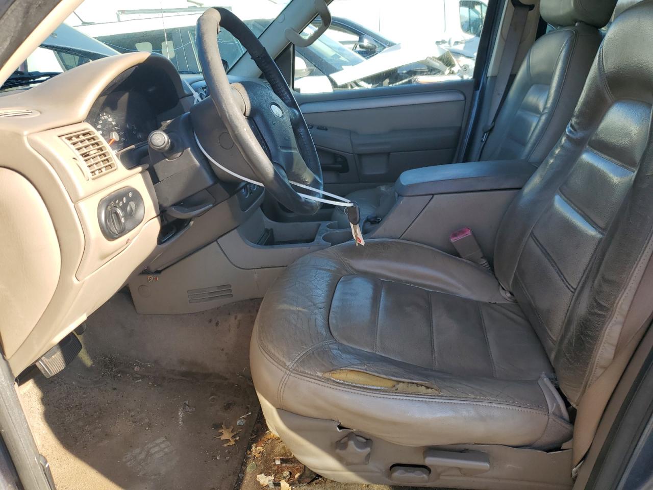 2004 FORD EXPLORER XLT photo 19