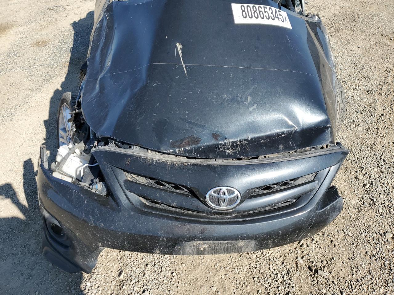2013 TOYOTA COROLLA photo 21