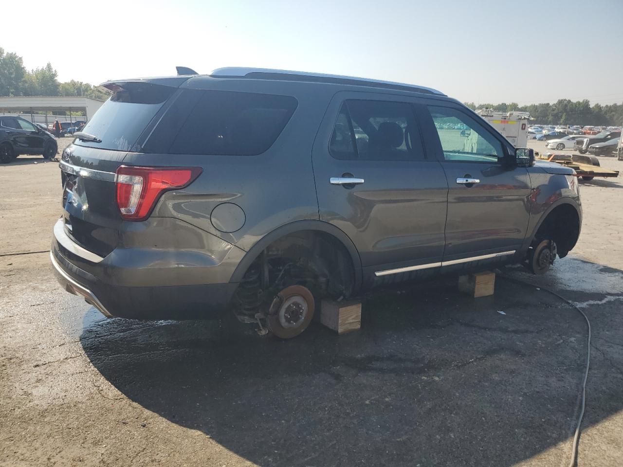 2017 FORD EXPLORER LIMITED photo 5