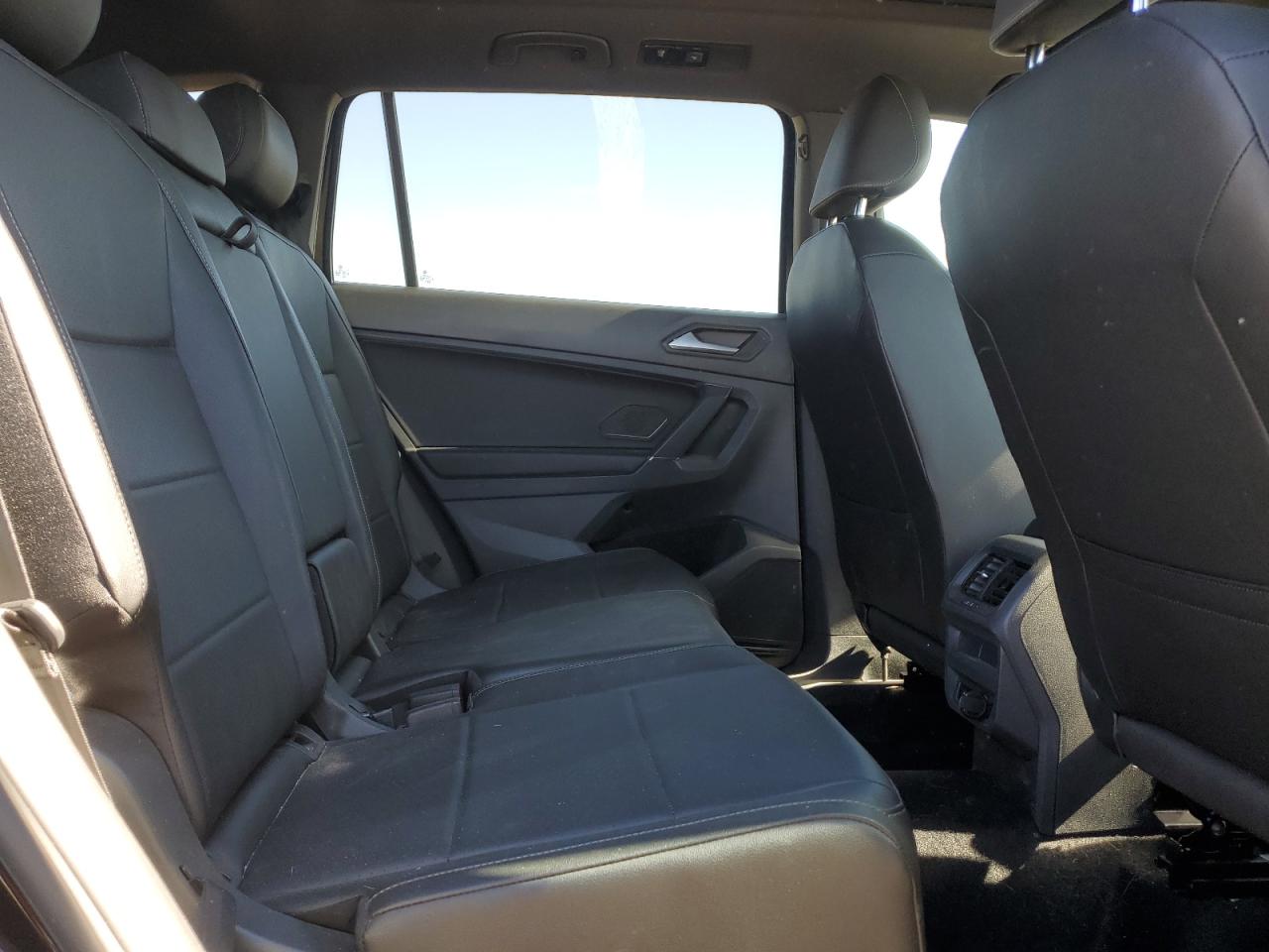 2020 VOLKSWAGEN TIGUAN SE photo 21