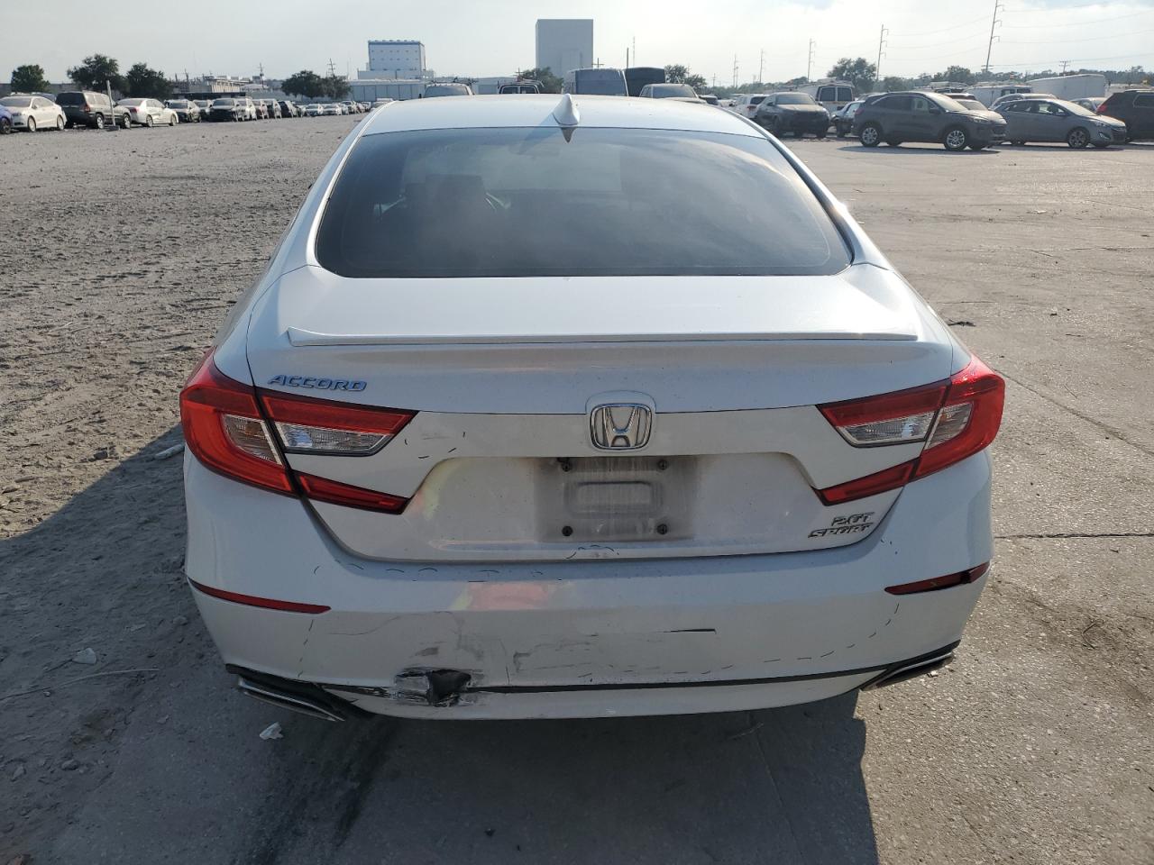 2018 HONDA ACCORD SPORT photo 16