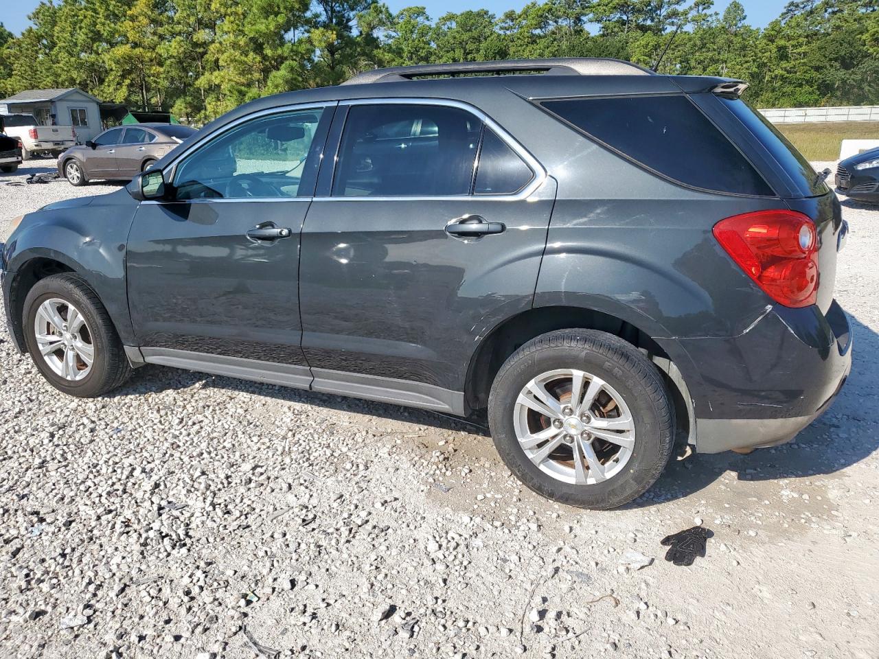 2013 CHEVROLET EQUINOX LT photo 2
