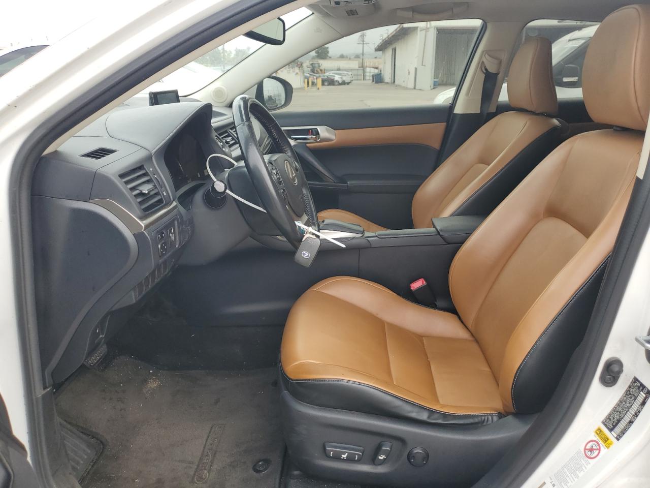 2014 LEXUS CT photo 13