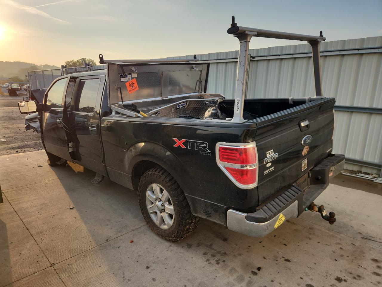 2014 FORD F150 SUPERCREW photo 2