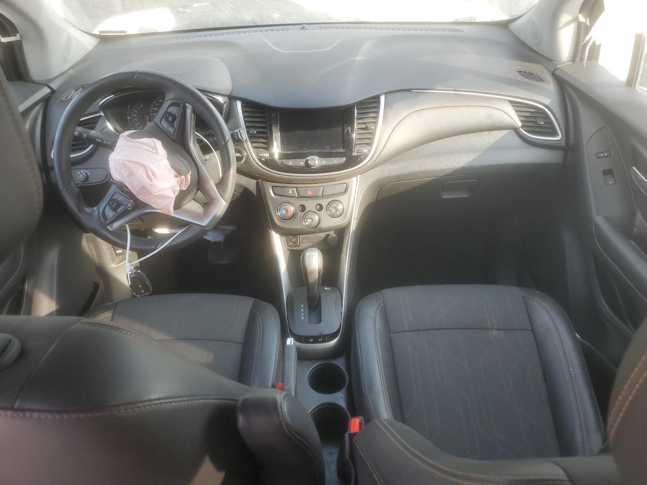 2021 CHEVROLET TRAX 1LT photo 15