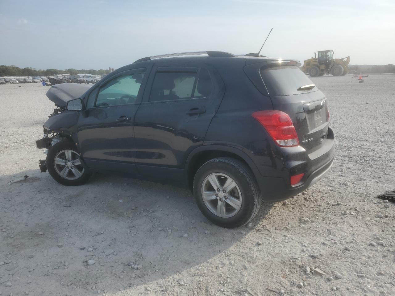 2021 CHEVROLET TRAX 1LT photo 3