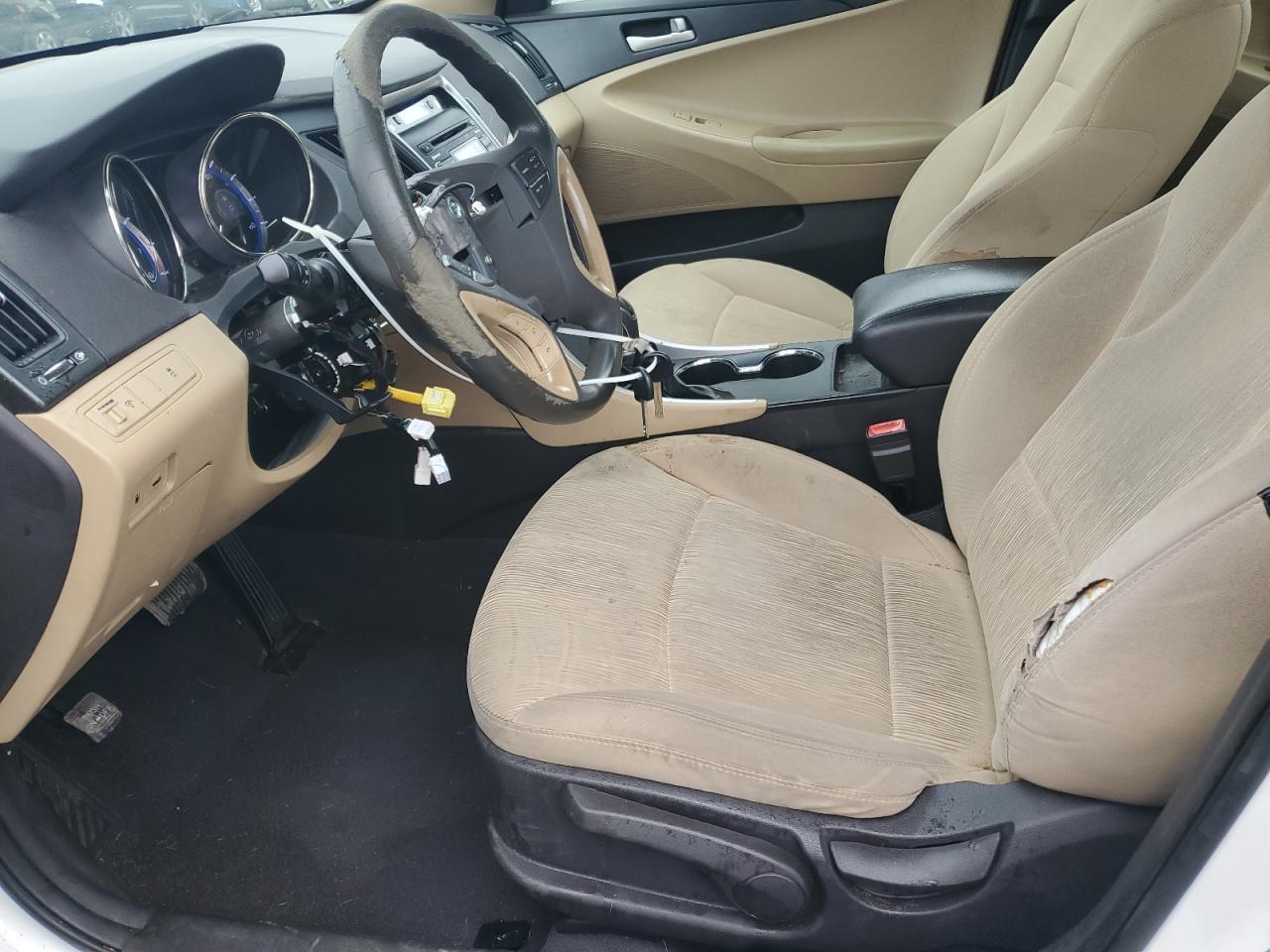 2011 HYUNDAI SONATA GLS photo 19