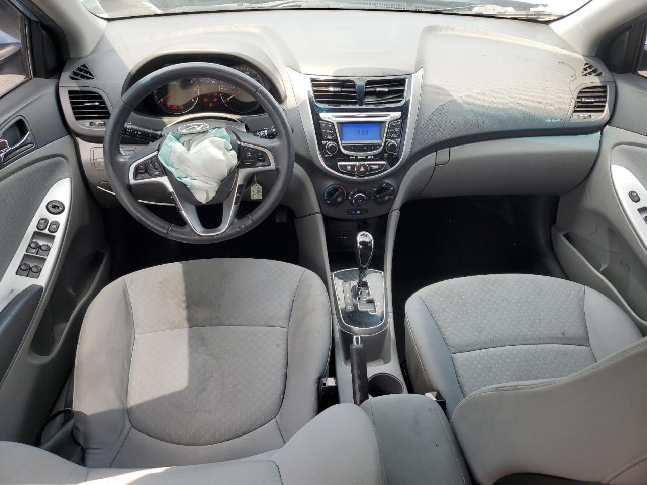 2012 HYUNDAI ACCENT GLS photo 22
