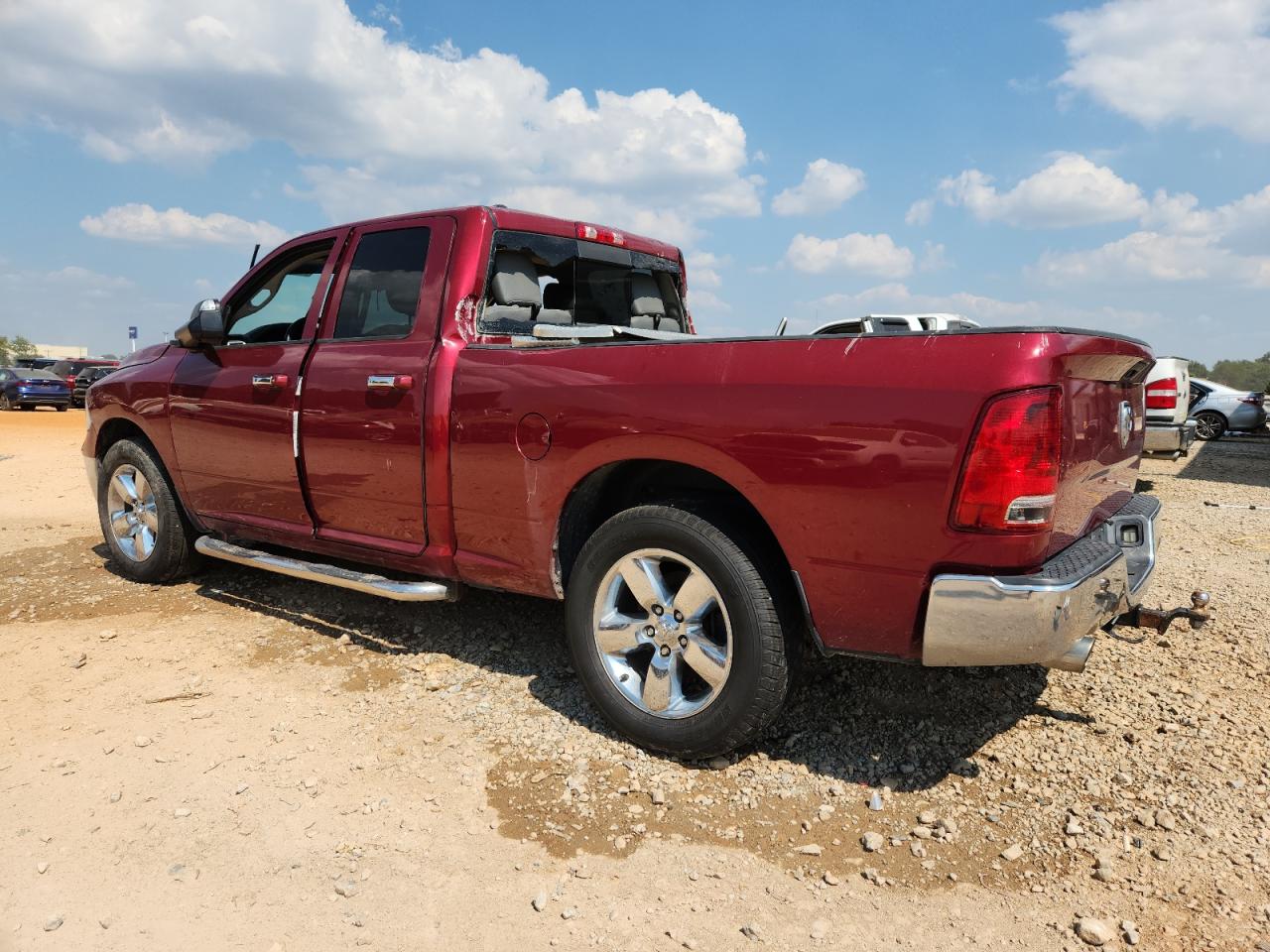 2014 RAM 1500 SLT photo 4