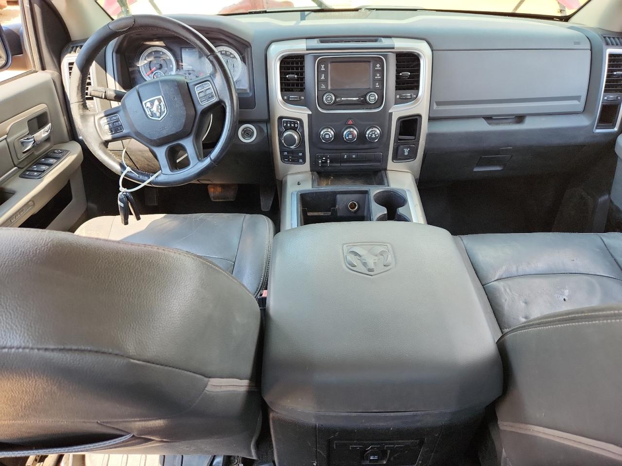 2014 RAM 1500 SLT photo 22