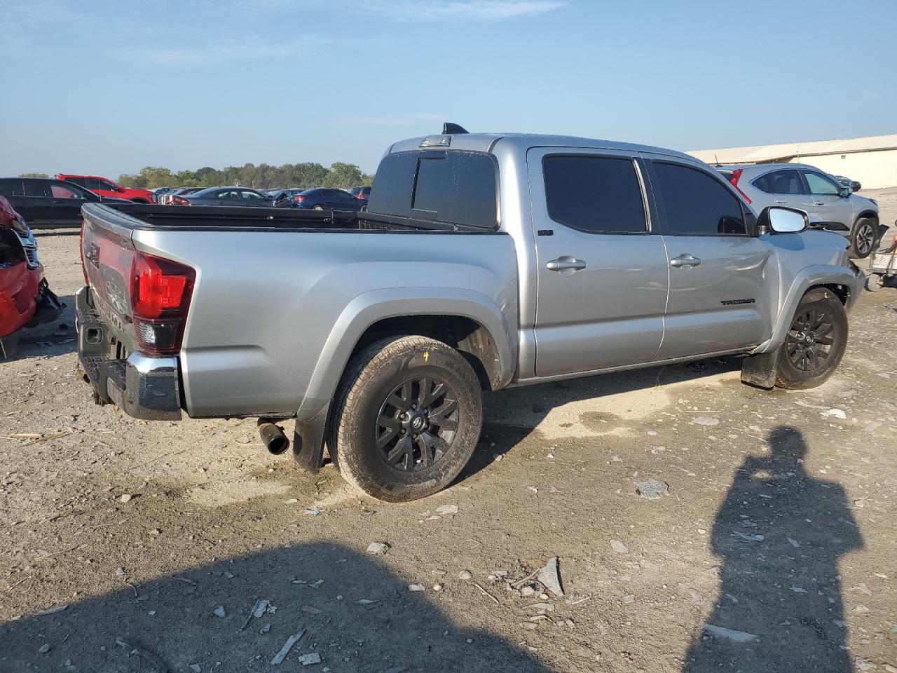 2022 TOYOTA TACOMA DOUBLE CAB photo 3