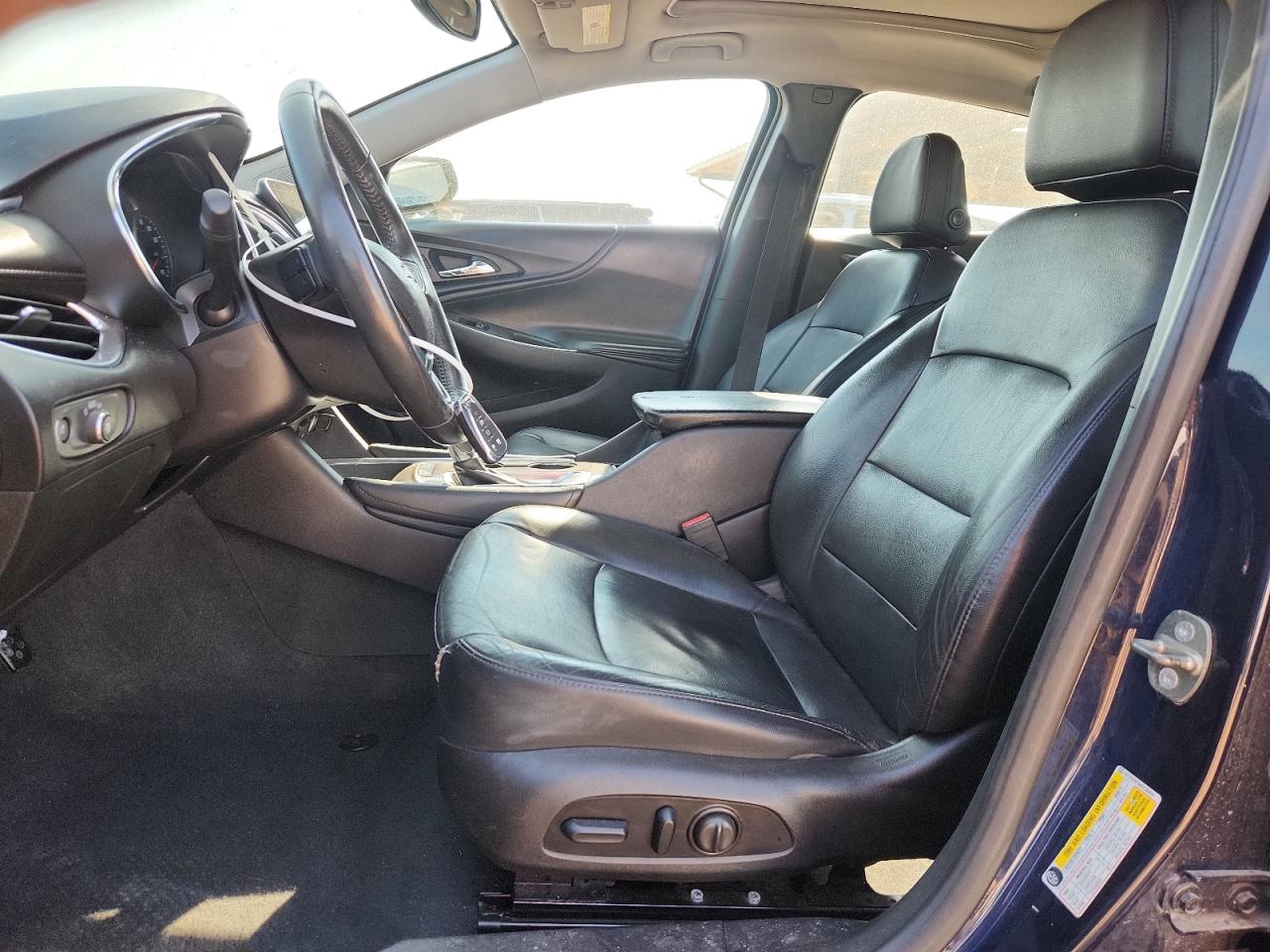2017 CHEVROLET MALIBU LT photo 13