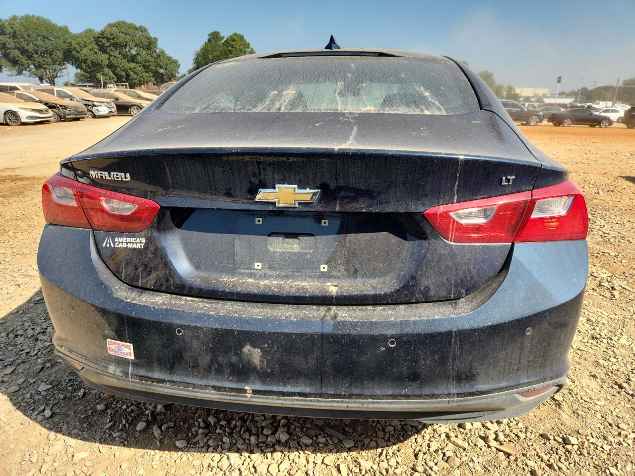 2017 CHEVROLET MALIBU LT photo 11