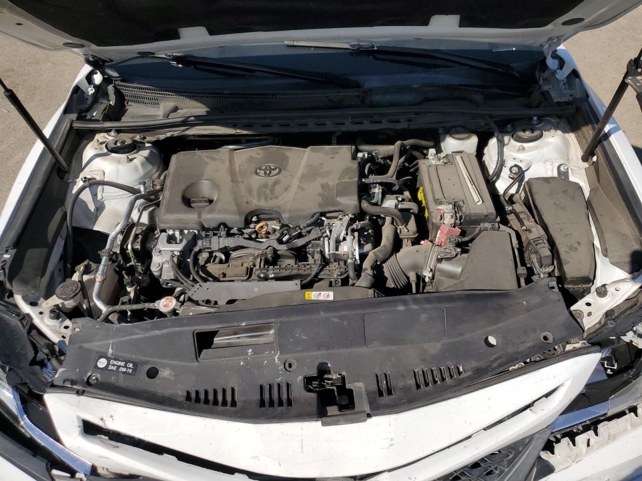 2019 TOYOTA CAMRY L photo 11