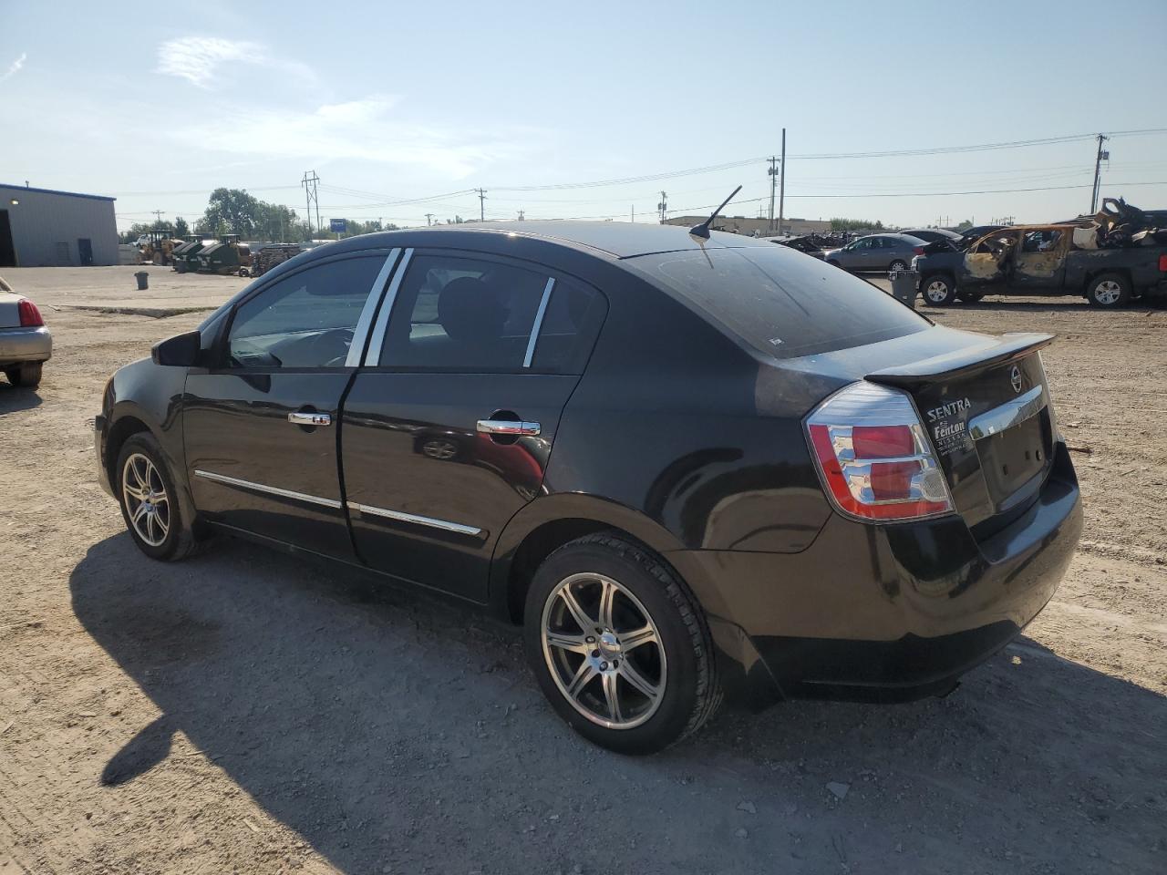 2011 NISSAN SENTRA 2.0 photo 2