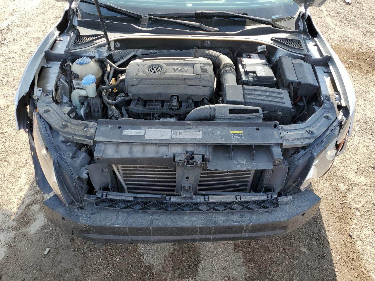 2015 VOLKSWAGEN PASSAT SEL photo 21