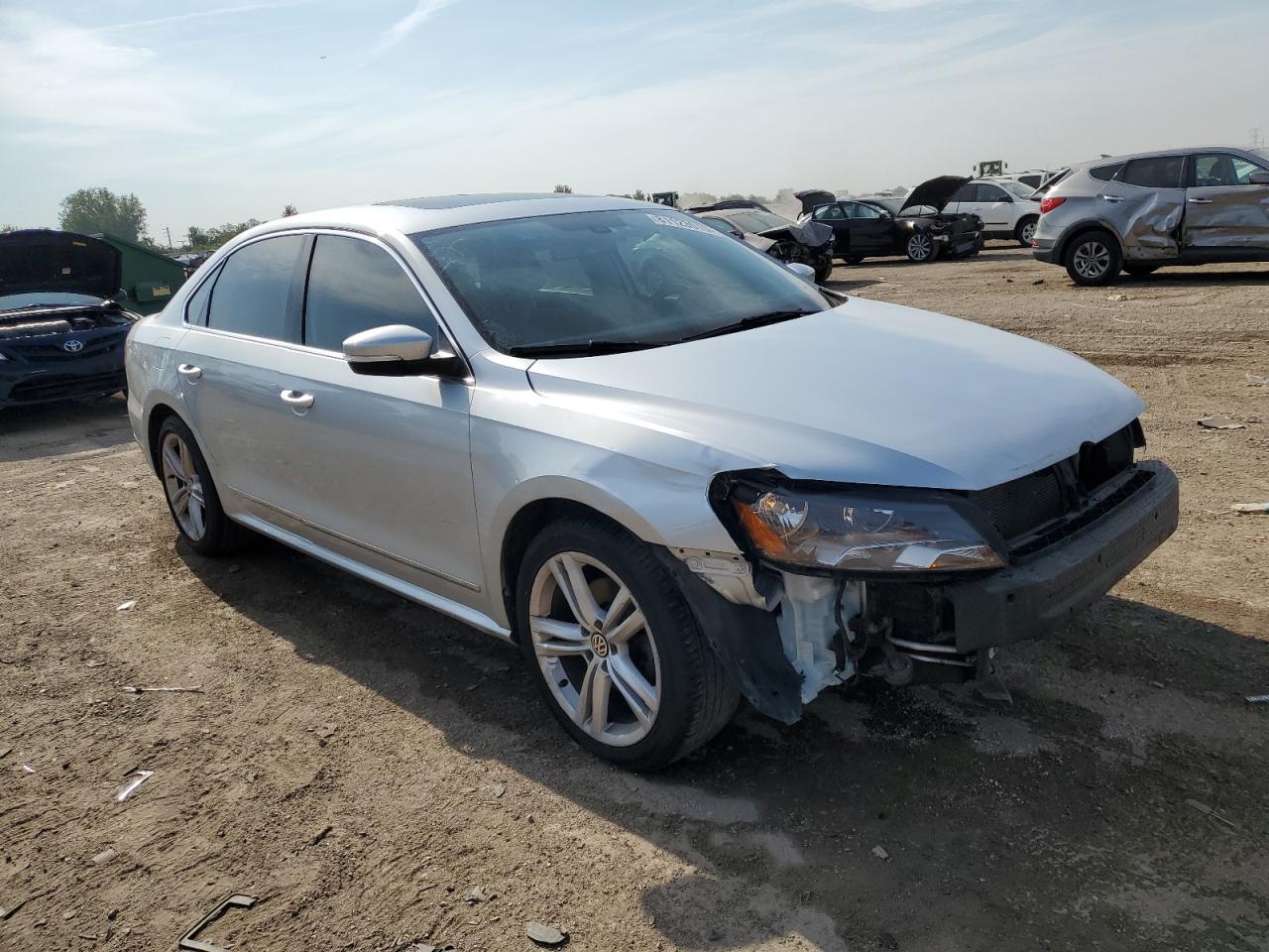 2015 VOLKSWAGEN PASSAT SEL photo 7
