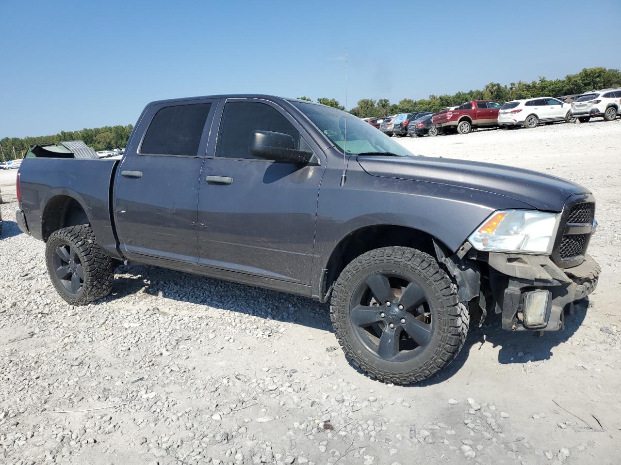 2016 RAM 1500 ST photo 4