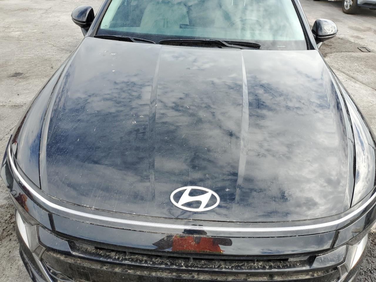 2025 HYUNDAI SONATA HYBRID photo 11