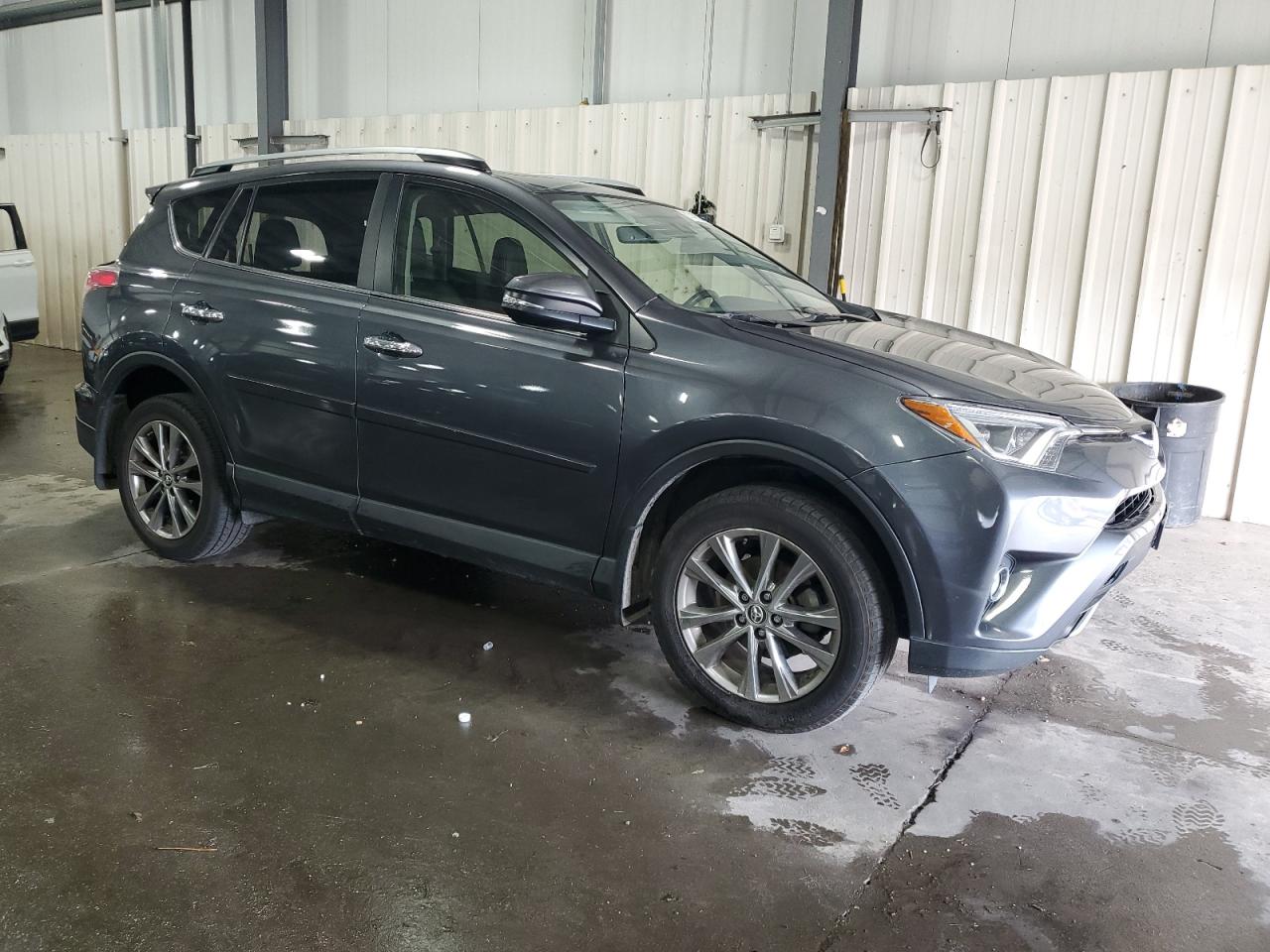 2018 TOYOTA RAV4 LIMITED photo 4