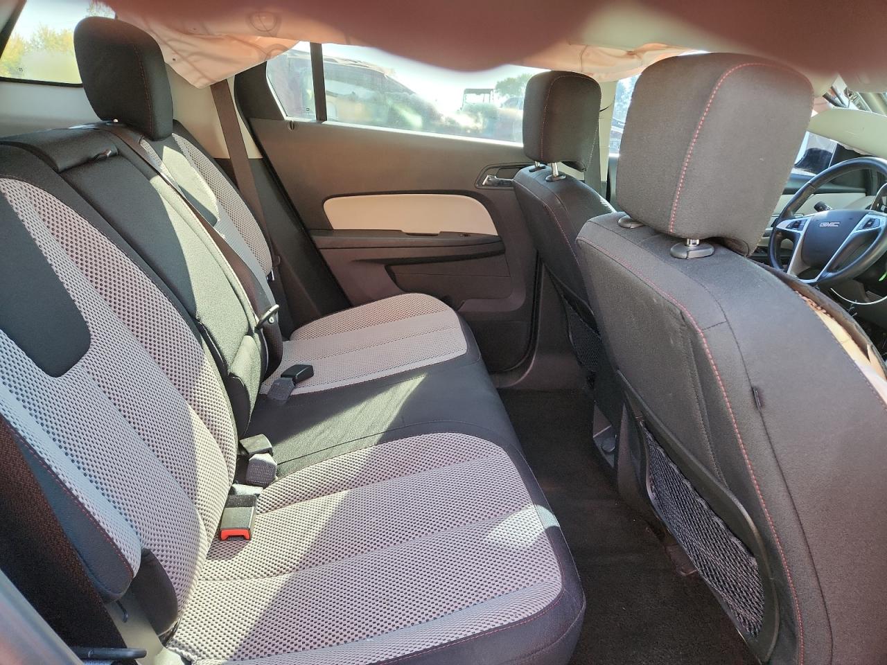 2013 GMC TERRAIN SLE photo 11