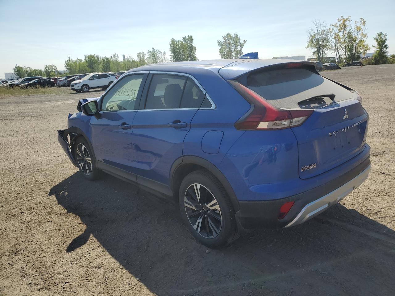 2025 MITSUBISHI ECLIPSE CROSS LE photo 3