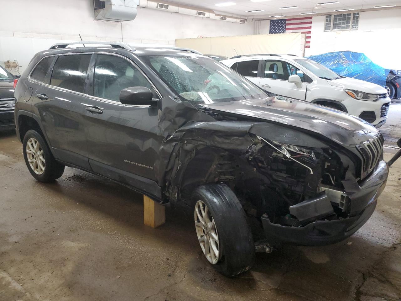 2016 JEEP CHEROKEE LATITUDE photo 4