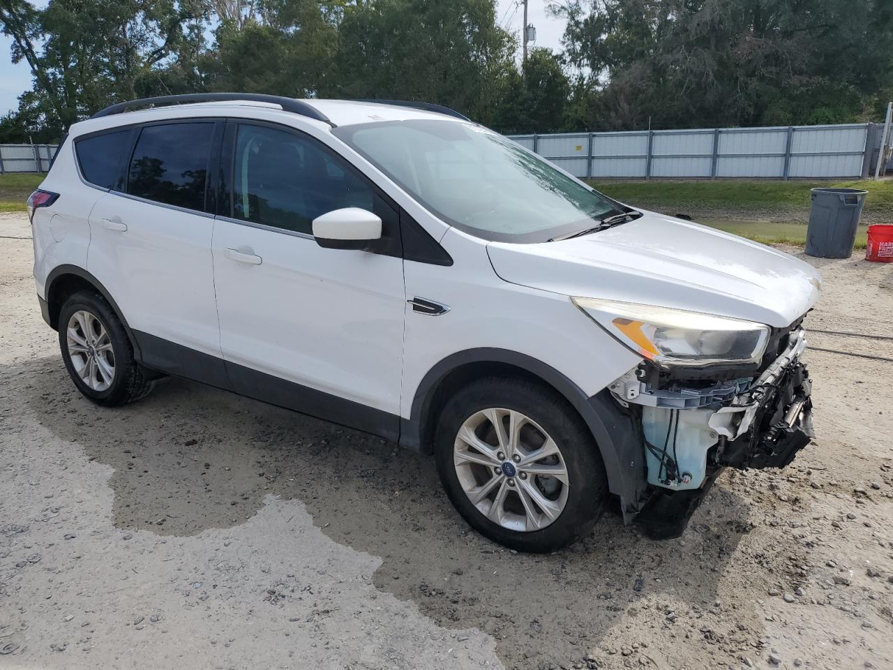 2018 FORD ESCAPE SE photo 10