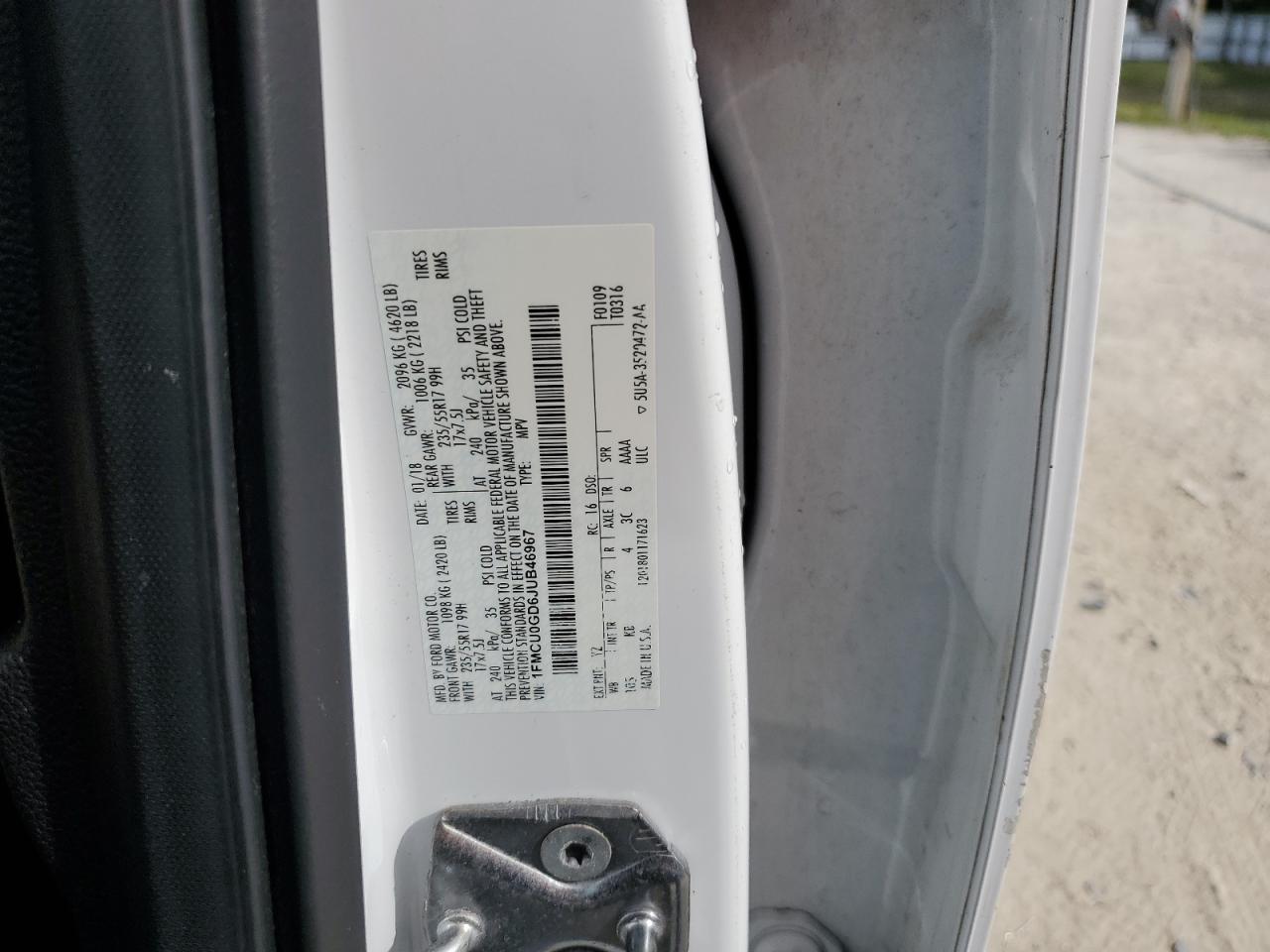 2018 FORD ESCAPE SE photo 40