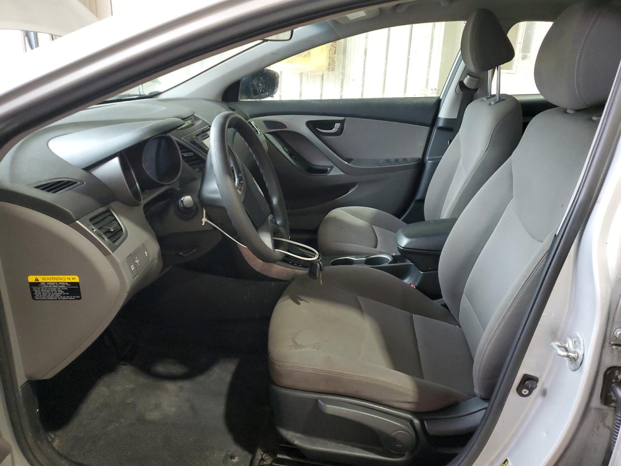 2016 HYUNDAI ELANTRA SE photo 7