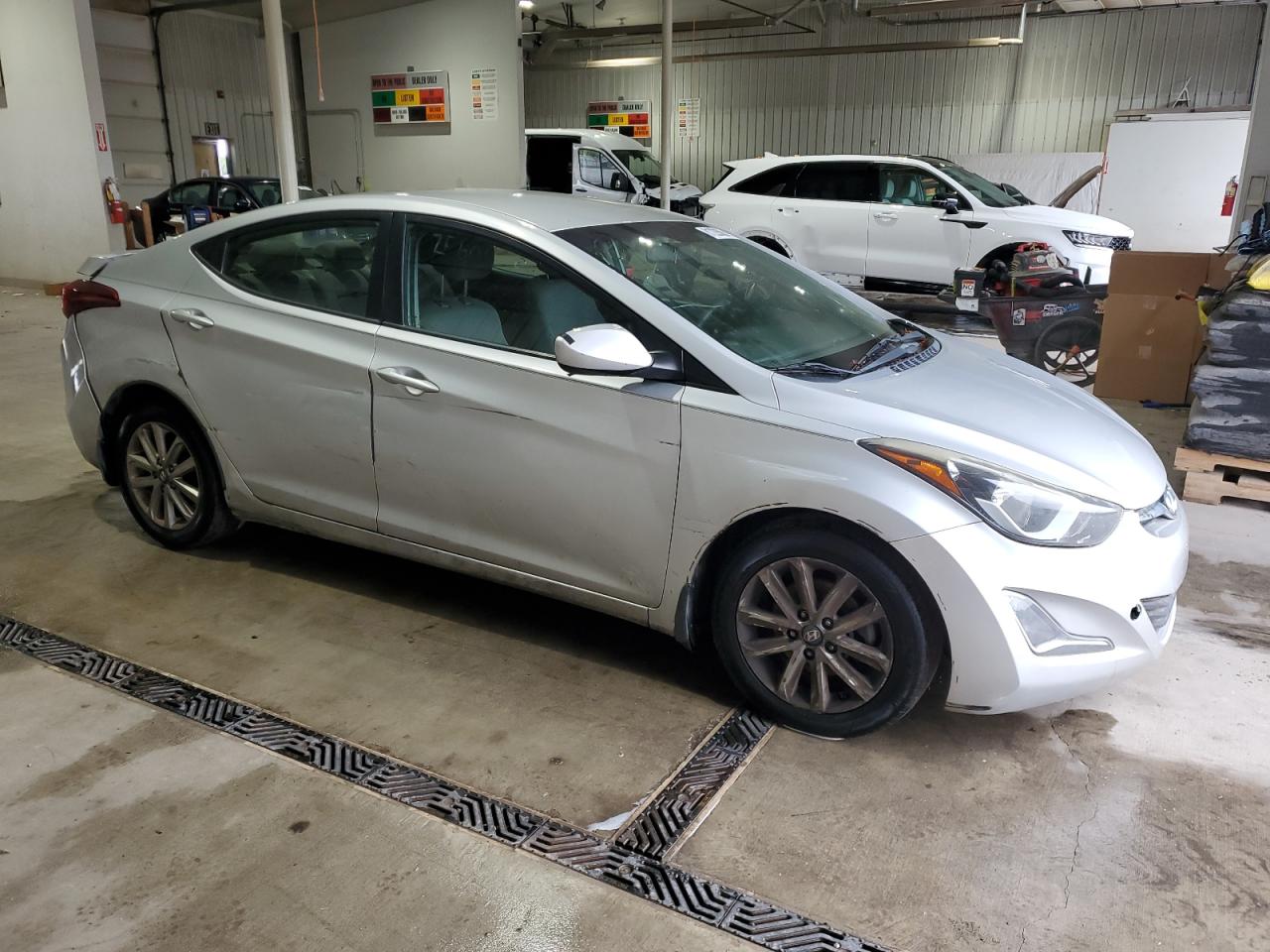 2016 HYUNDAI ELANTRA SE photo 4