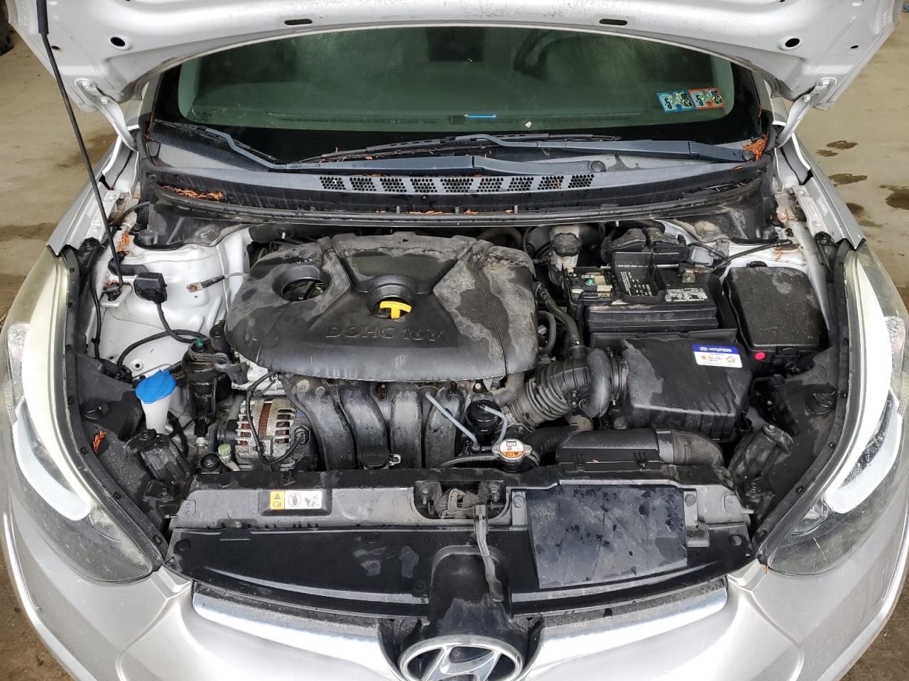 2016 HYUNDAI ELANTRA SE photo 11