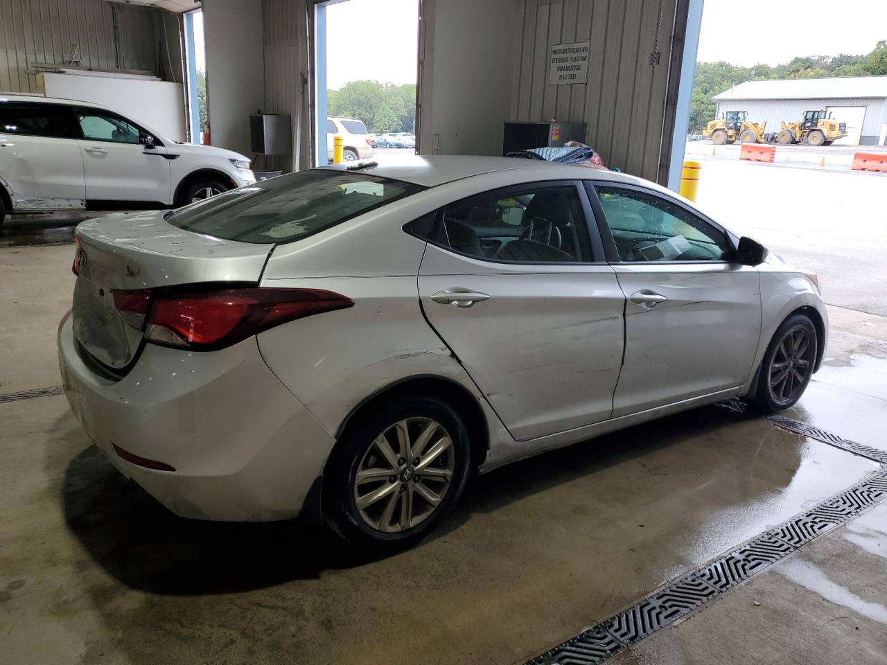 2016 HYUNDAI ELANTRA SE photo 3