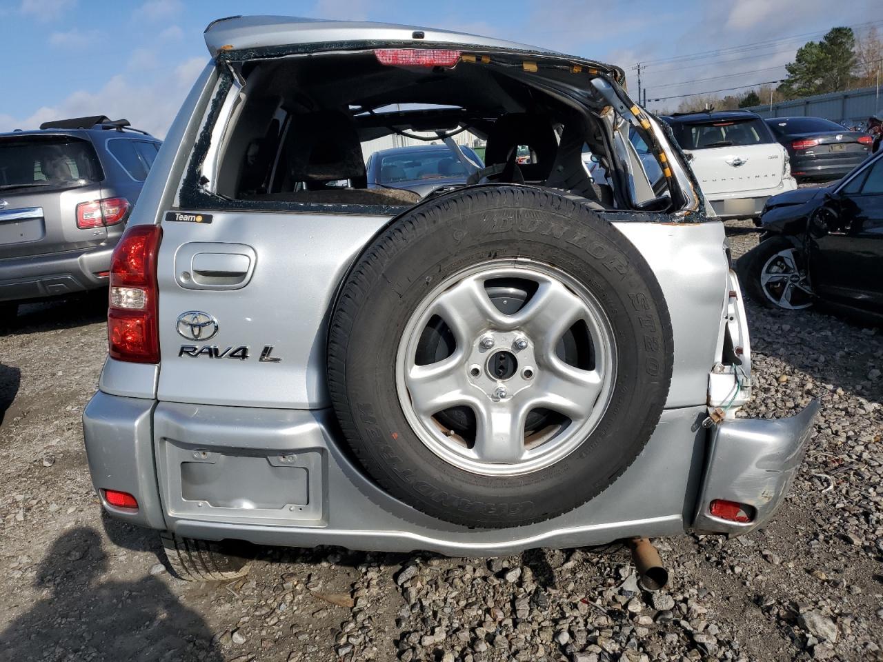 2005 TOYOTA RAV4 photo 6