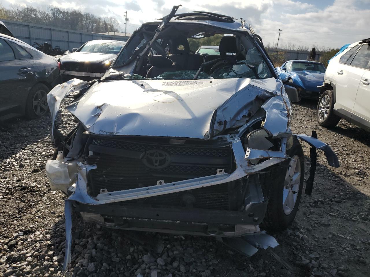 2005 TOYOTA RAV4 photo 5