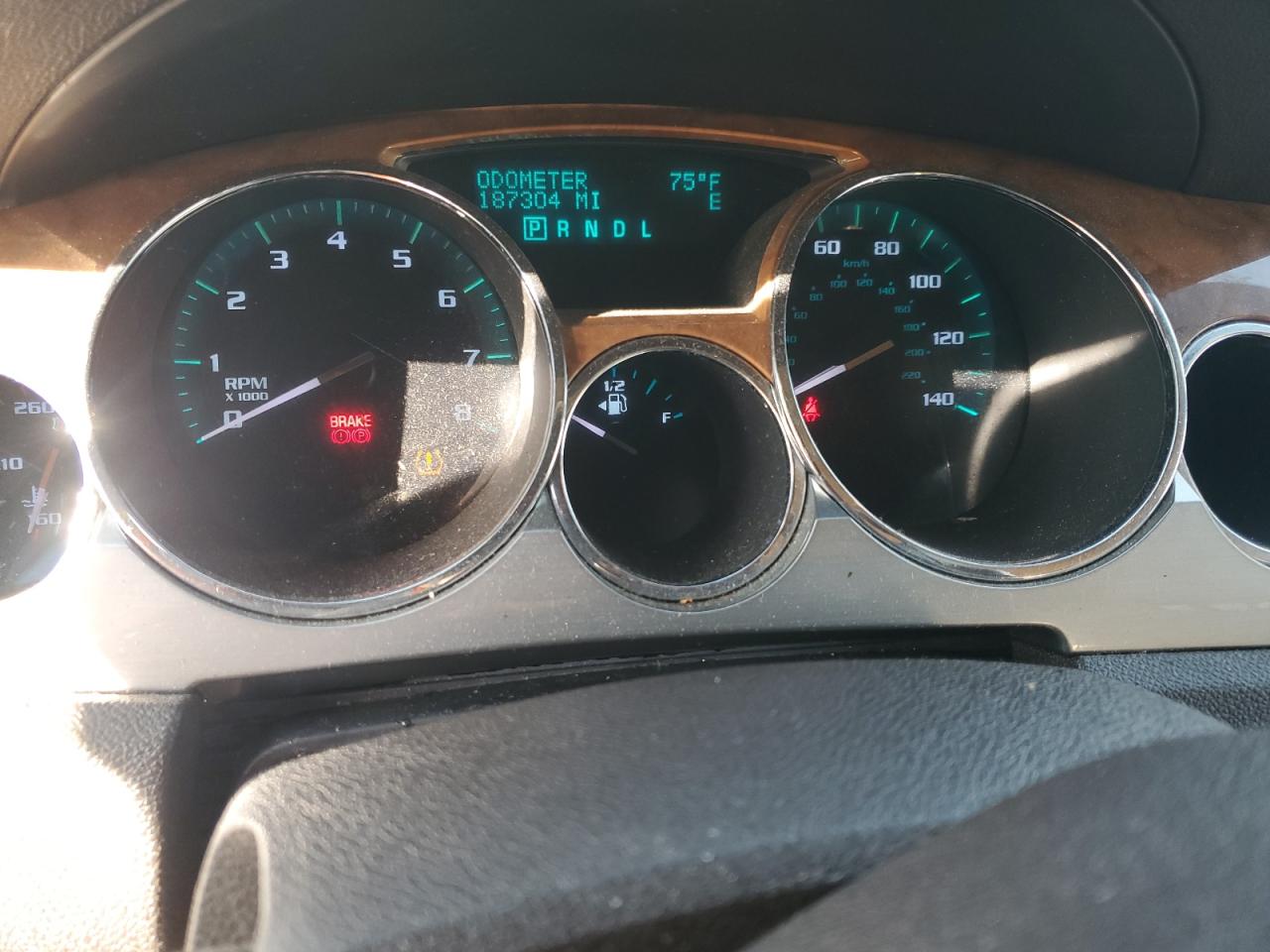 2011 BUICK ENCLAVE CXL photo 17