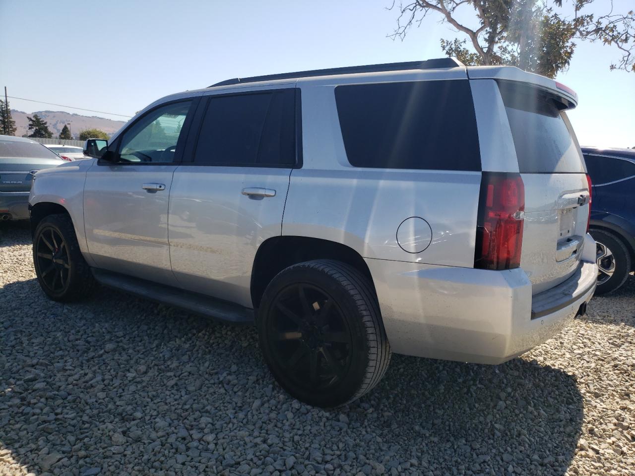 2016 CHEVROLET TAHOE C1500 LT photo 2